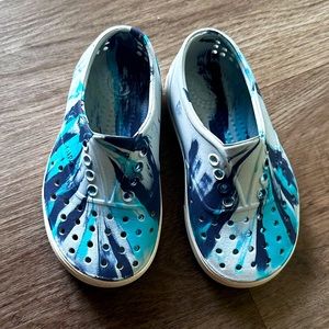 Native Shoes Toddler Size 9 Miller Slip On Shoes Blue Tie Dye